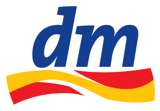 Drogerie DM Logo